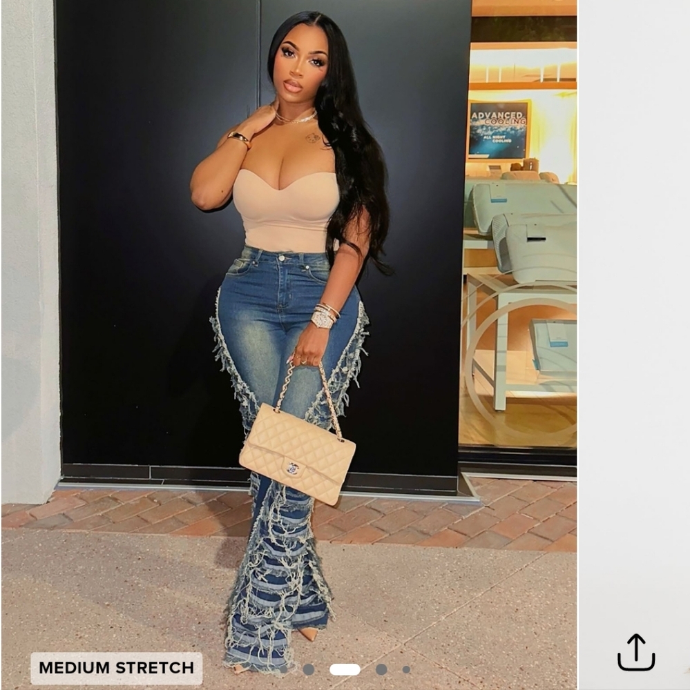 Stylish Blue Distressed Women's Jeans